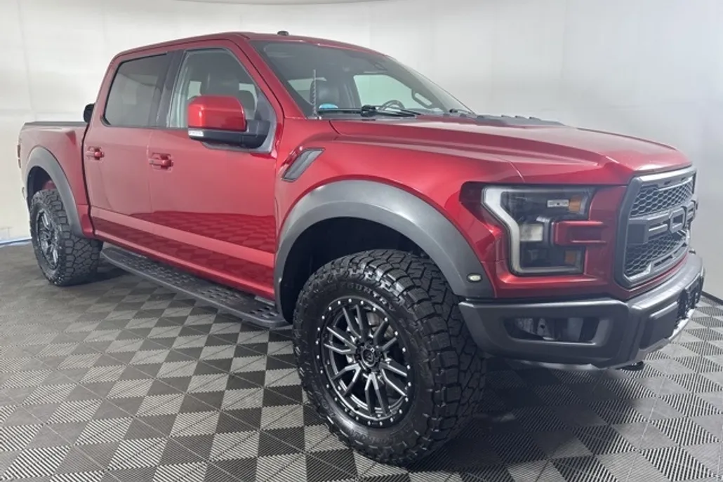2017 Ford F-150 Raptor photo 1