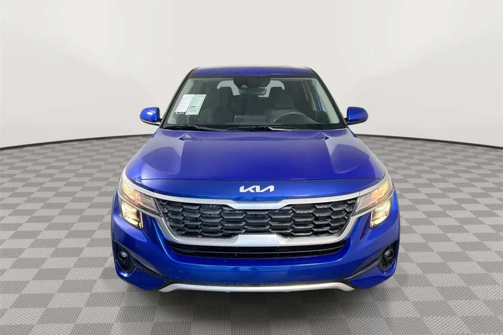 2022 Kia Seltos LX photo 1