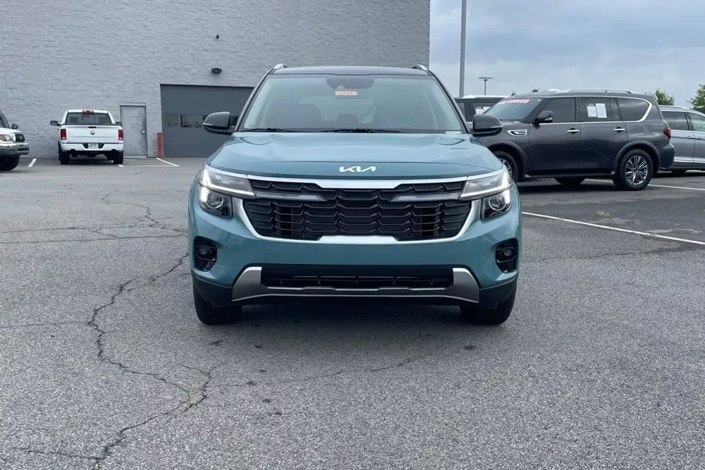 2026 Kia Seltos S photo 1