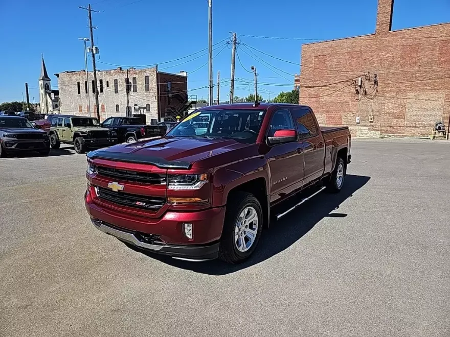 2017 Chevrolet Silverado 1500 photo 1