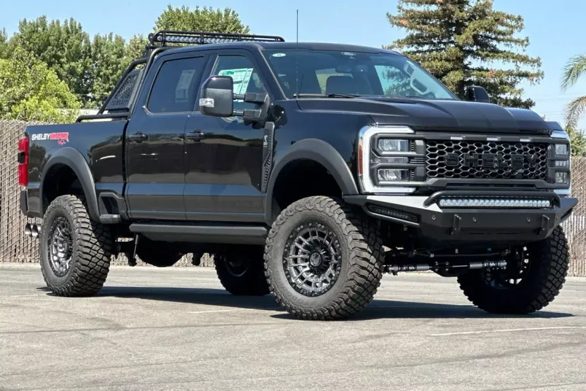 2024 Ford F-250 Lariat photo 1