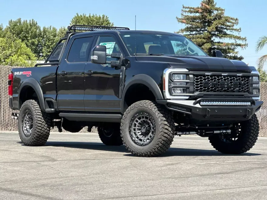 2024 Ford F-250 Lariat photo 1