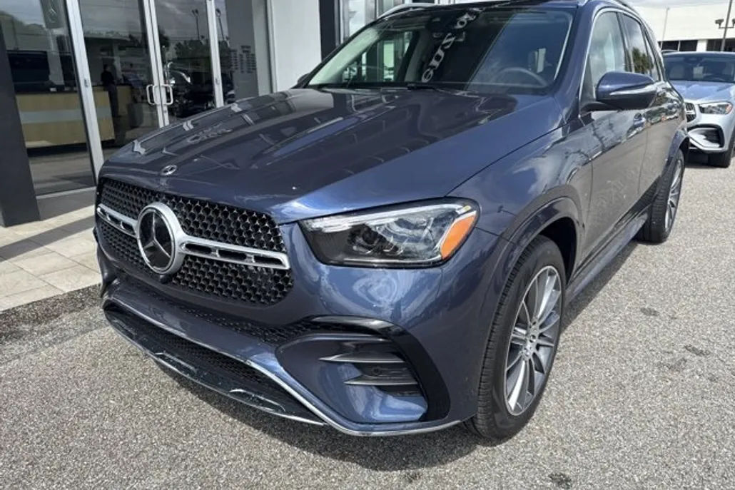 2025 Mercedes Benz GLE 350 4MATIC photo 1