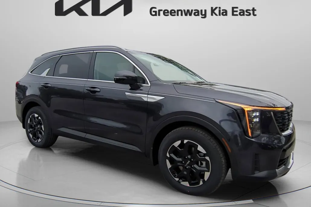 2025 Kia Sorento S photo 1
