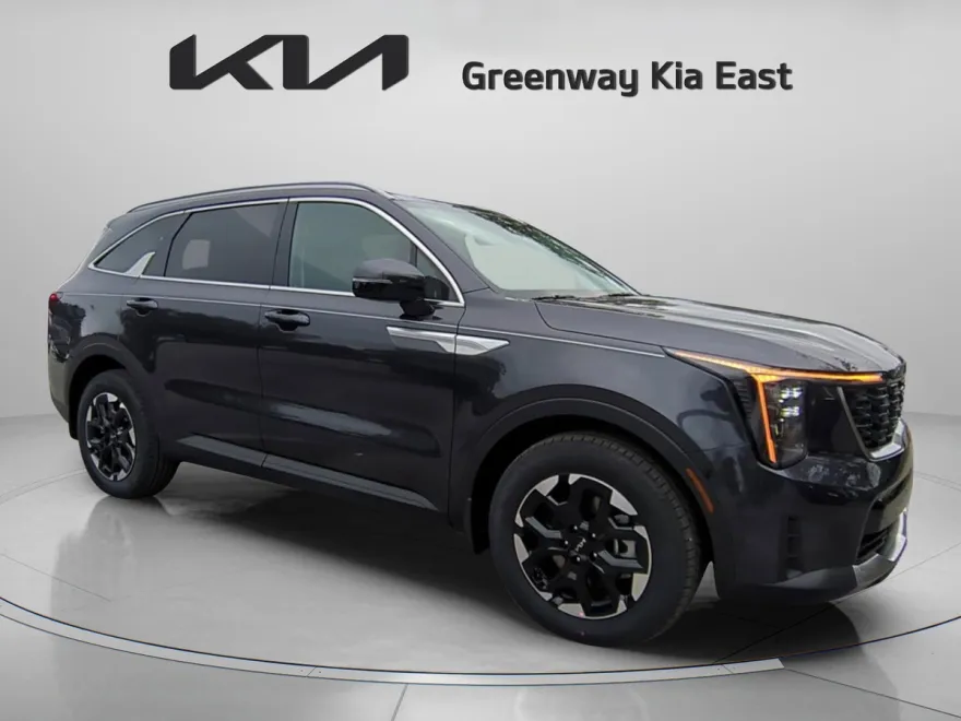 2025 Kia Sorento S photo 1