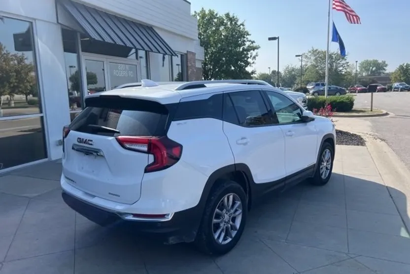 2022 Gmc Terrain SLT photo 1