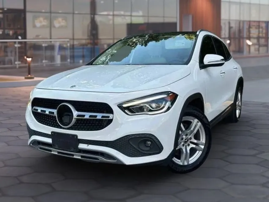 2021 Mercedes Benz GLA 250 4MATIC photo 1