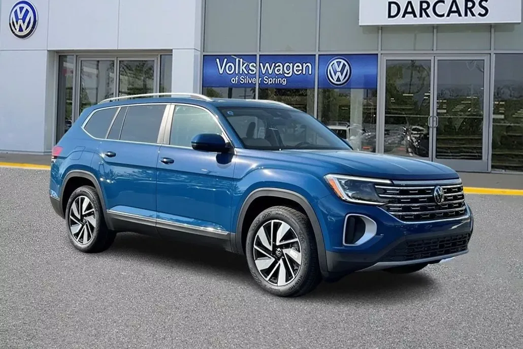 2025 Volkswagen Atlas SEL photo 1