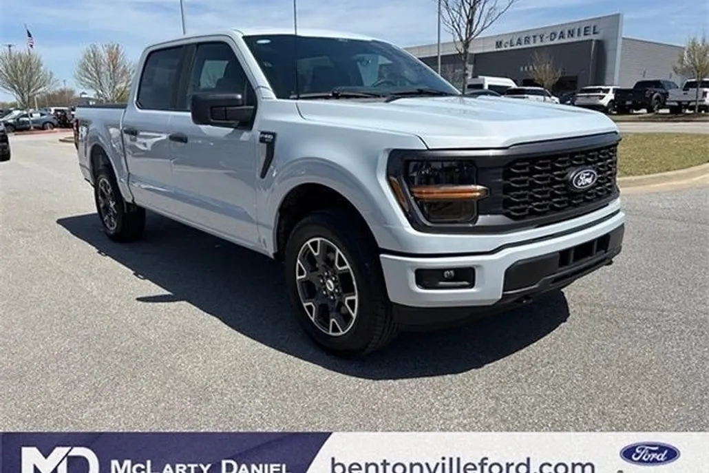 2025 Ford F-150 STX photo 1