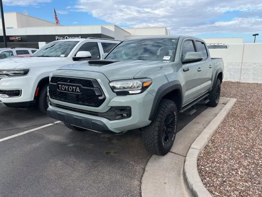 2021 Toyota Tacoma 4x4 SR photo 1