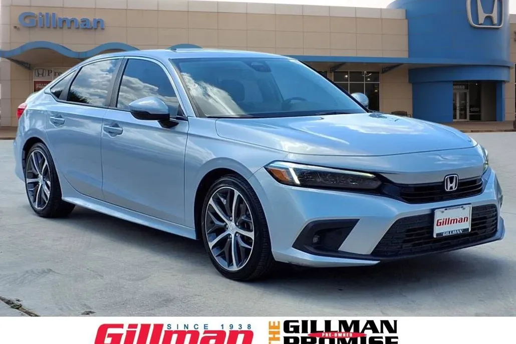 2022 Honda Civic Touring photo 1