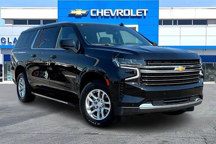 2024 Chevrolet Suburban LT photo 1