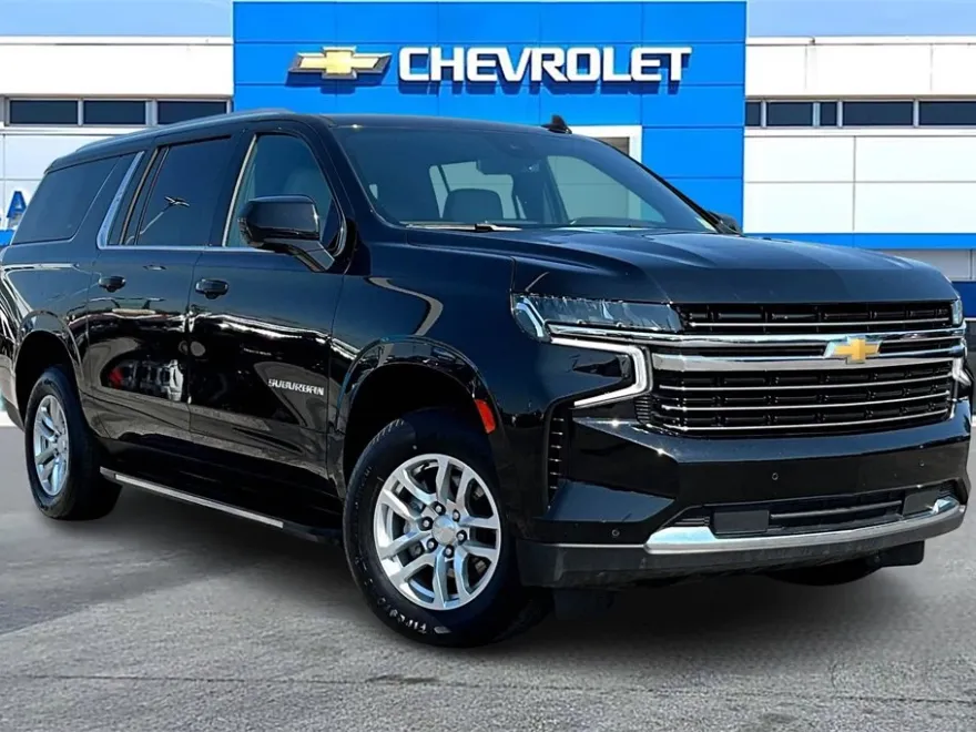 2024 Chevrolet Suburban LT photo 1