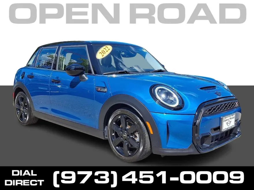 2022 Mini Cooper 4 Door Hardtop S photo 1