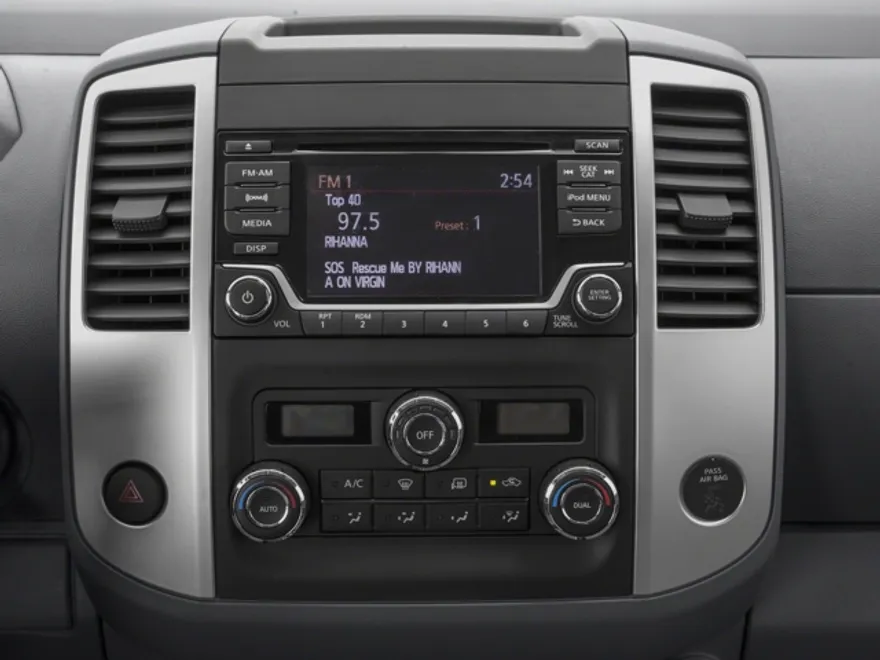 2017 Nissan Frontier SV photo 41
