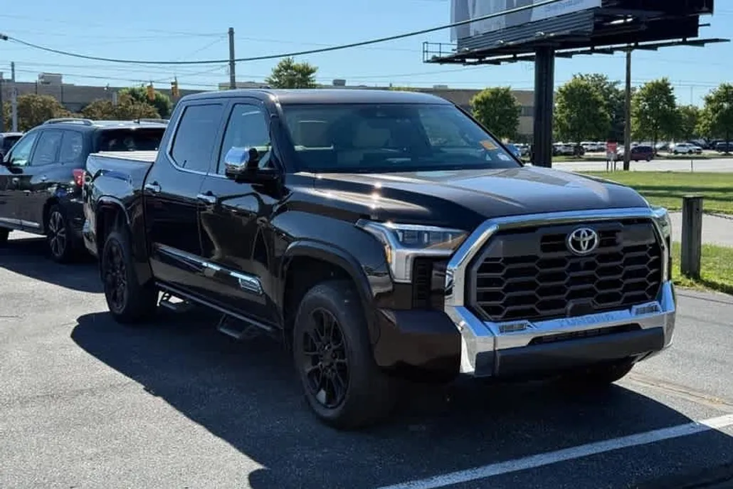 2022 Toyota Tundra 1794 Edition CrewMax photo 1