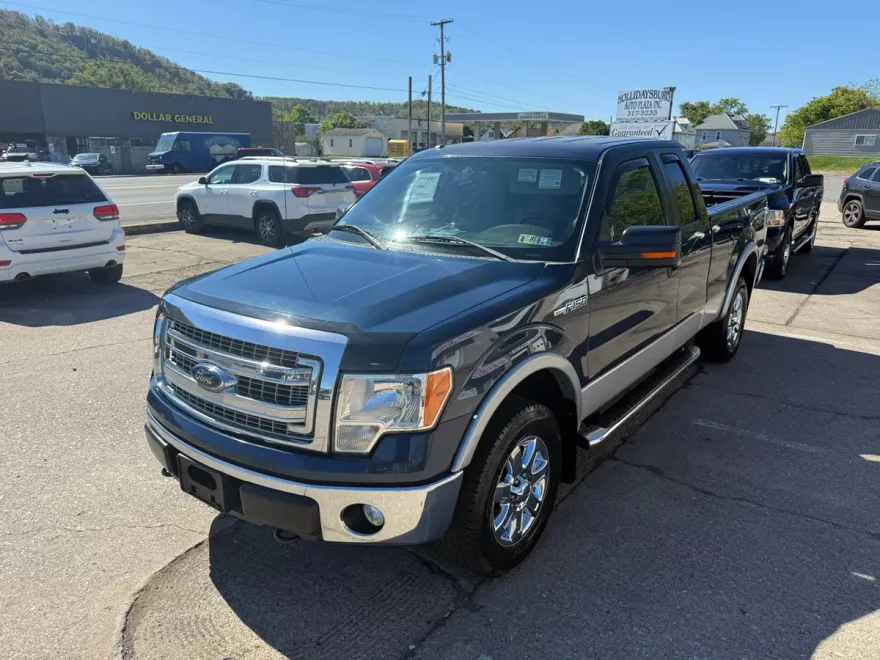 2013 Ford F-150 XLT photo 1