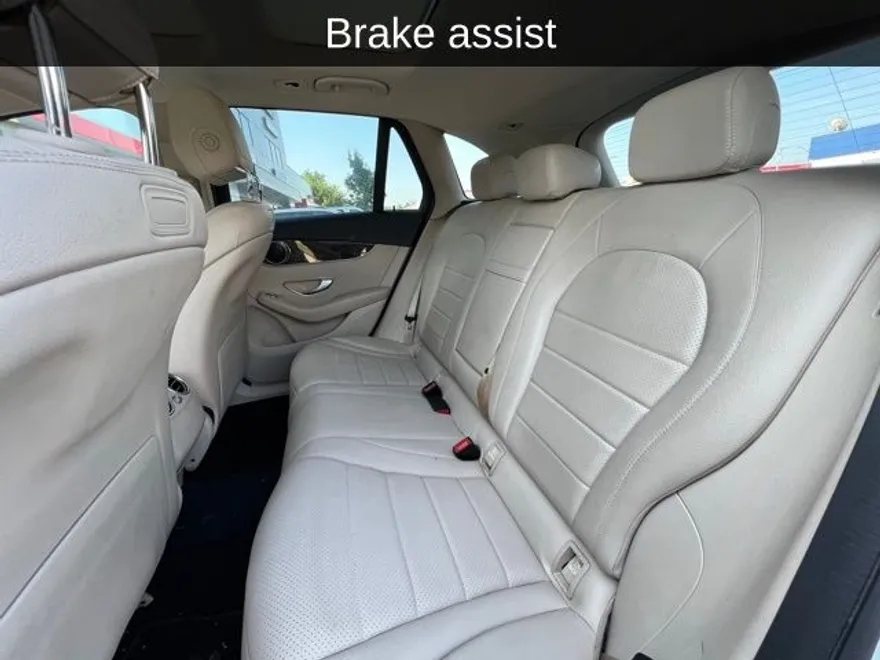2019 Mercedes Benz GLC 300 photo 1