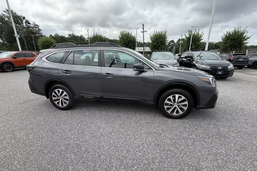 2020 Subaru Outback Base photo 1