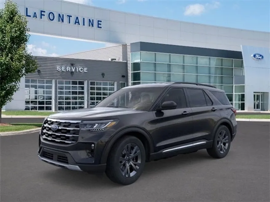 2025 Ford Explorer photo 1