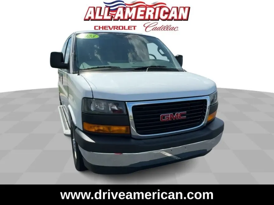 2023 Gmc Savana Cargo 2500 photo 1