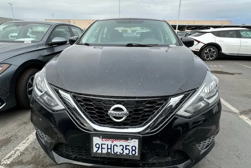 2019 Nissan Sentra S photo 1