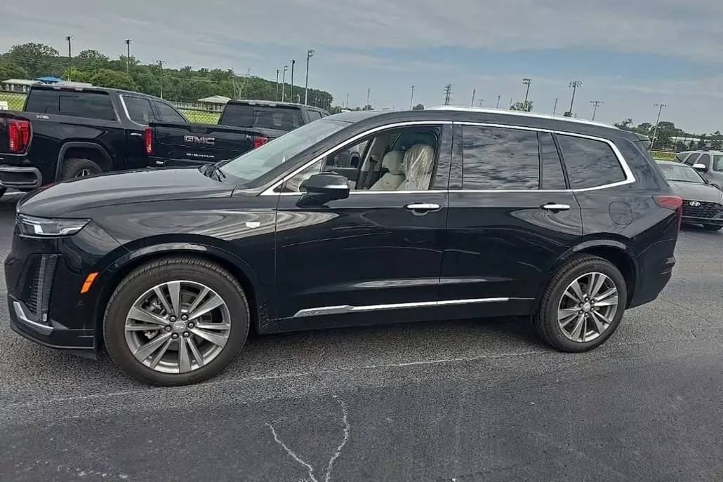 2022 Cadillac XT6 Premium Luxury photo 1