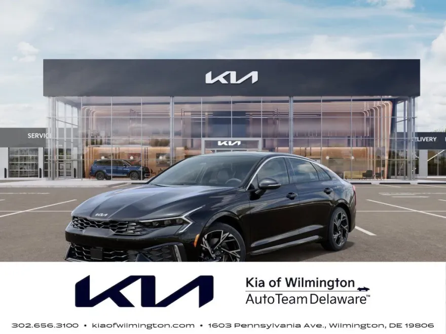 2025 Kia K5 GT-Line photo 1