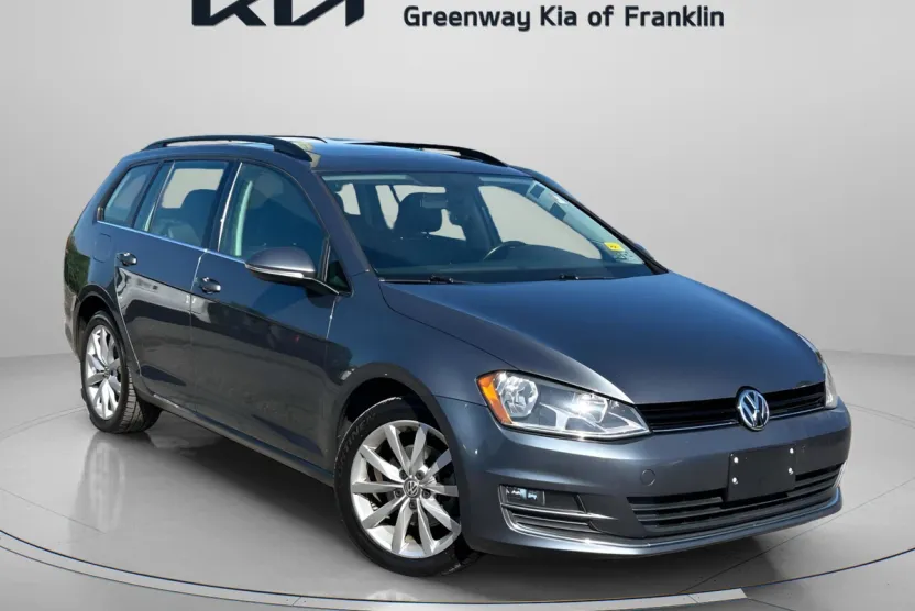 2017 Volkswagen Golf SportWagen SE photo 1