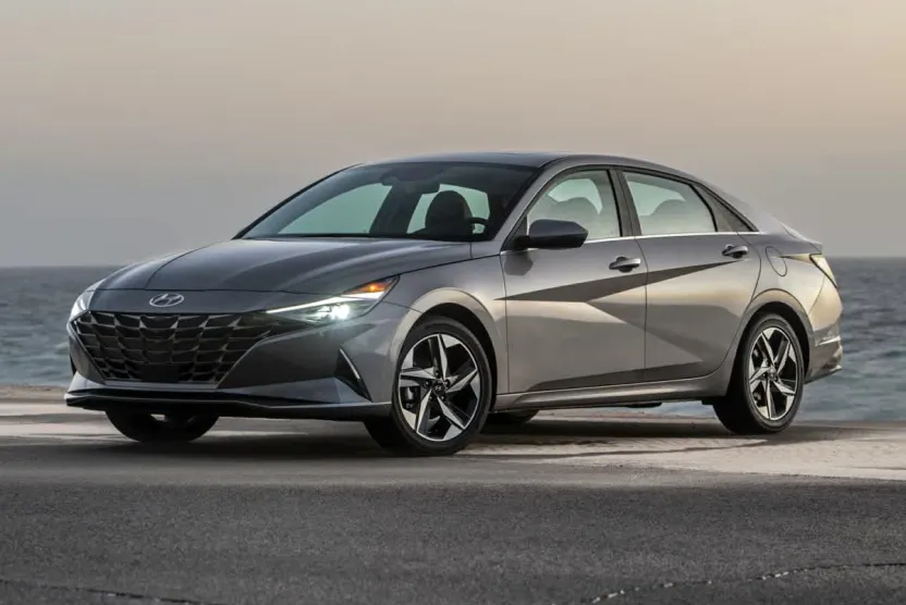 2023 Hyundai Elantra Limited photo 1