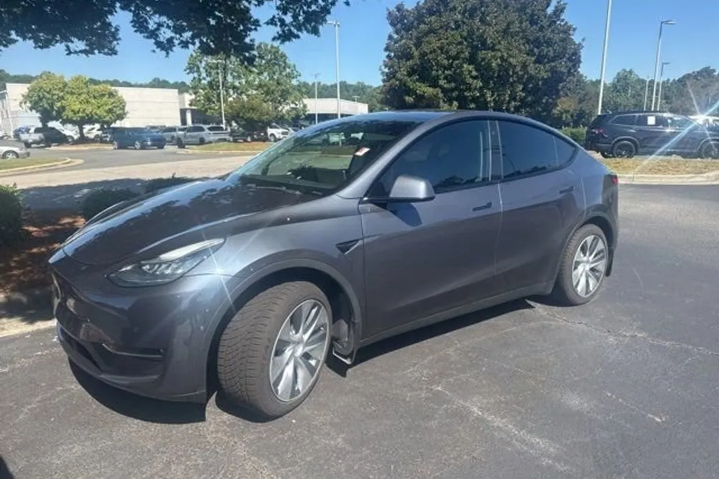2020 Tesla Model Y Long Range photo 1