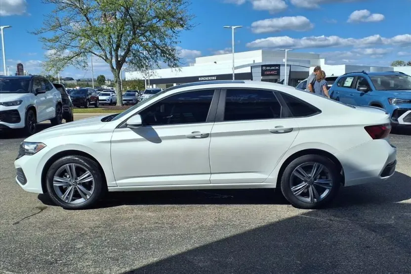 2024 Volkswagen Jetta 1.5T SE photo 1
