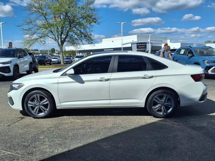 2024 Volkswagen Jetta 1.5T SE photo 1