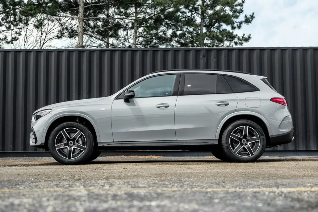 2025 Mercedes Benz GLC 350e 4MATIC photo 1