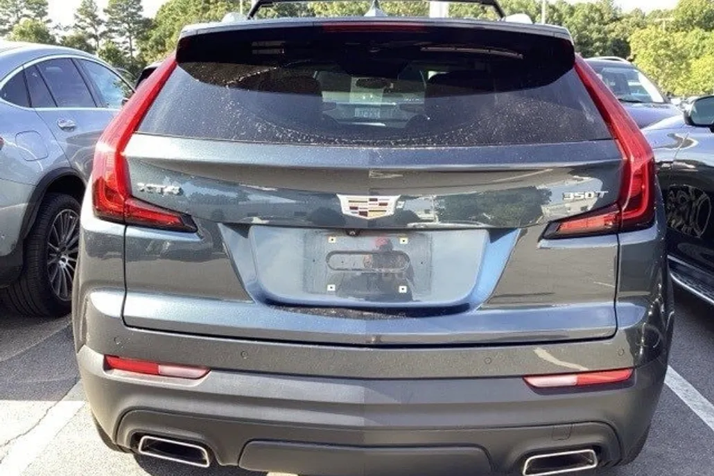2021 Cadillac XT4 Luxury photo 1