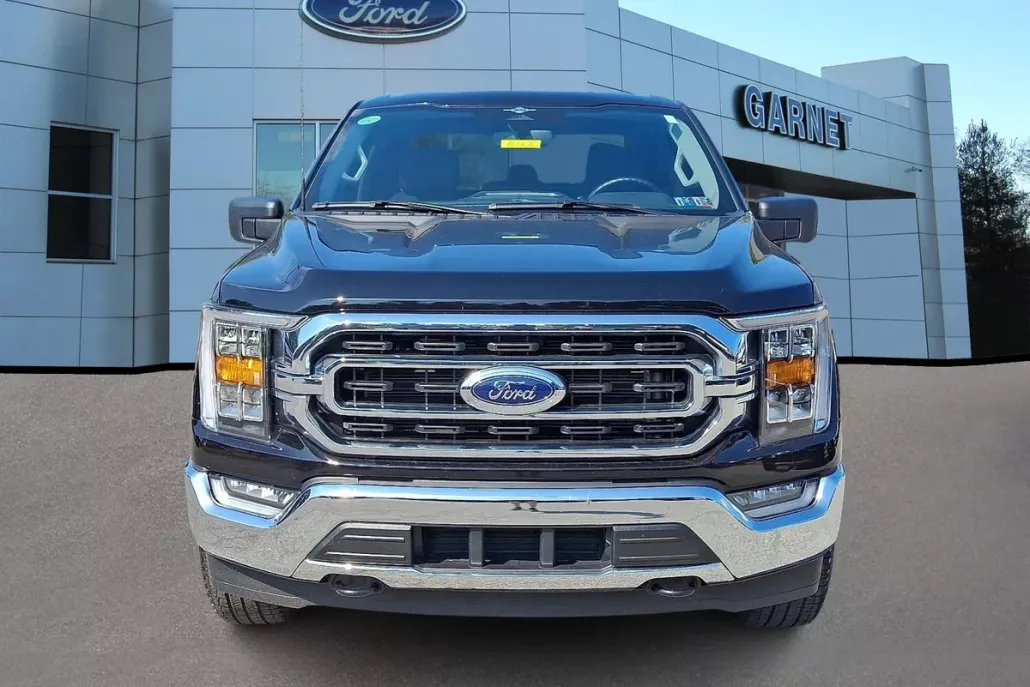 2023 Ford F-150 XLT photo 1