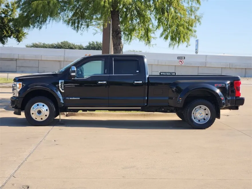 2018 Ford F-450 Platinum photo 1