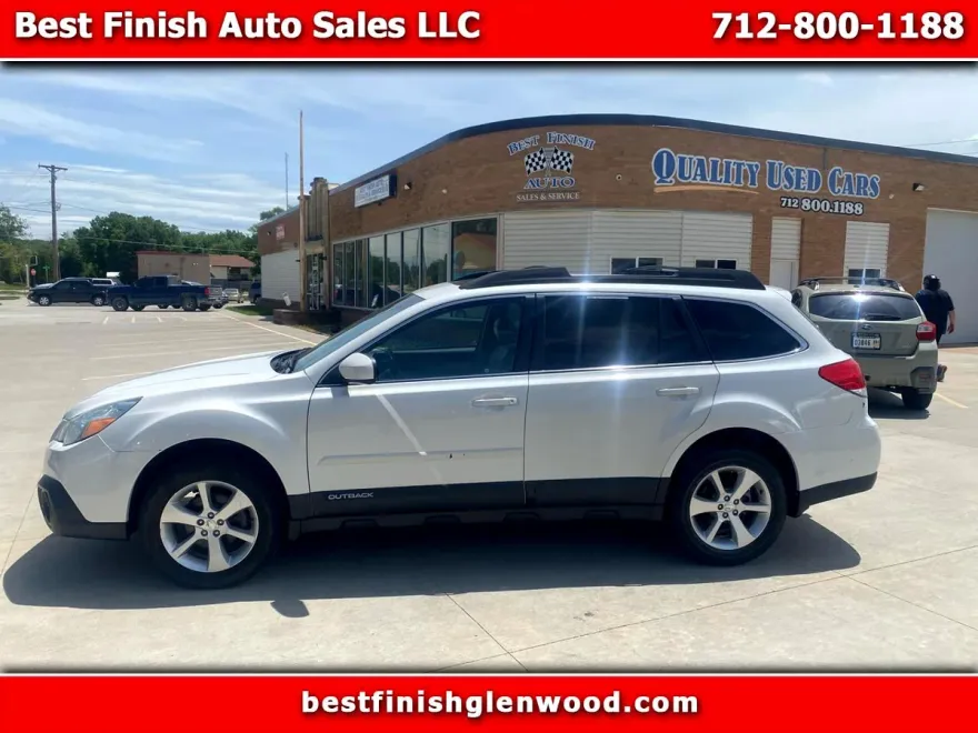 2014 Subaru Outback 2.5i Limited photo 1