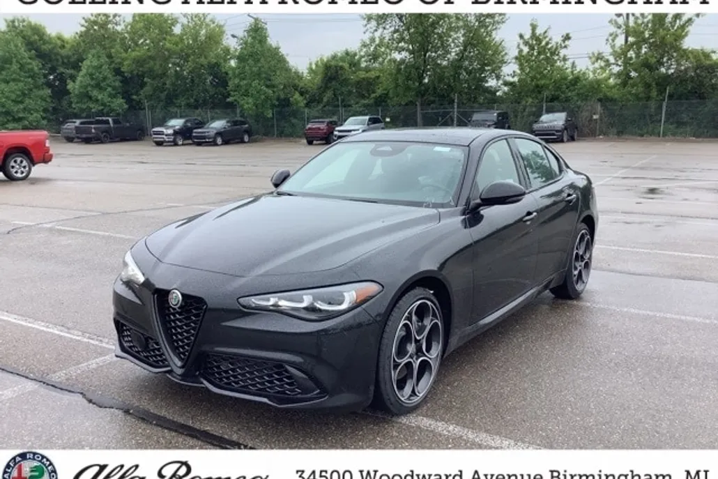 2025 Alfa Romeo Giulia SPRINT photo 1