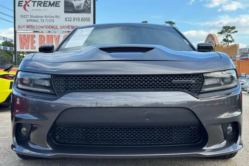 2021 Dodge Charger R/T photo 1