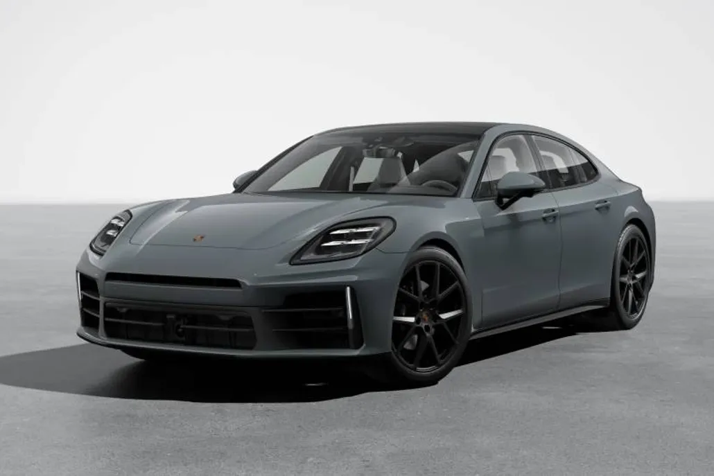 2026 Porsche Panamera 4 photo 1