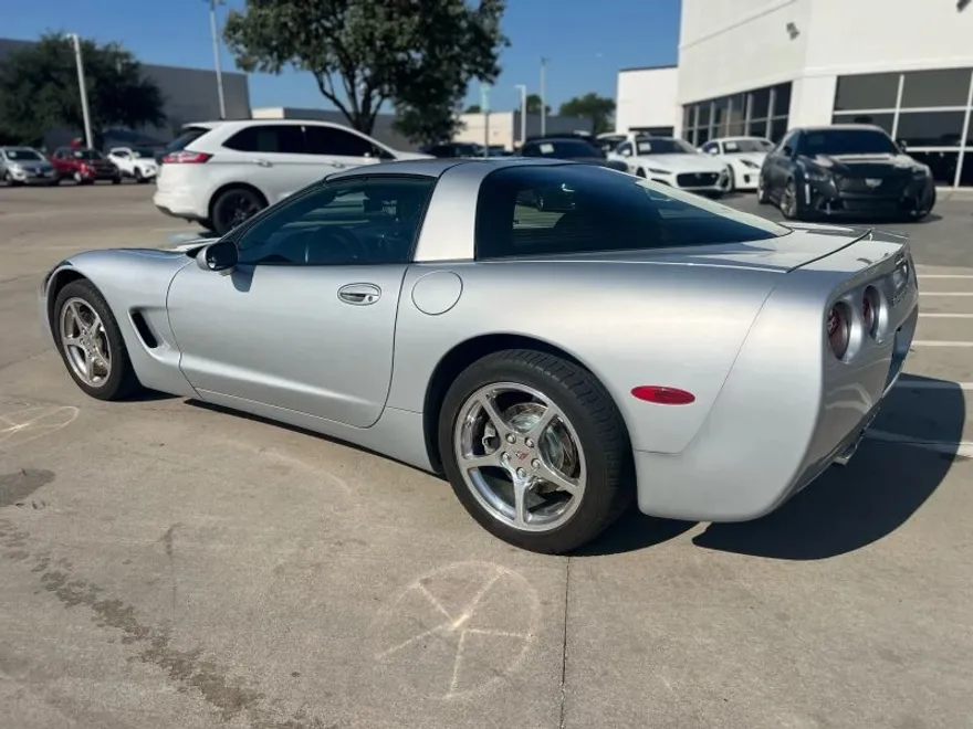 2000 Chevrolet Corvette photo 1