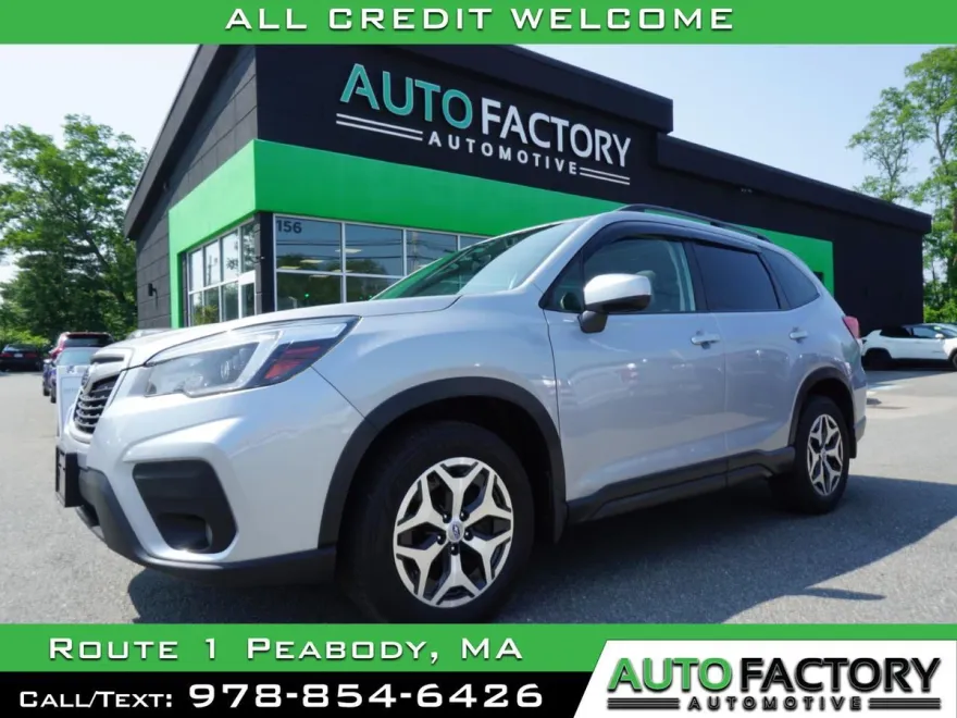 2021 Subaru Forester Premium photo 1