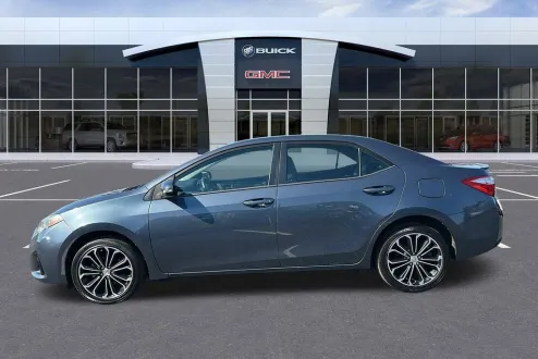 2015 Toyota Corolla L photo 2