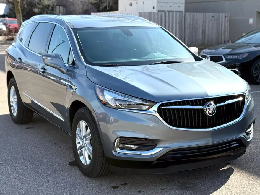 2021 Buick Enclave Essence photo 1
