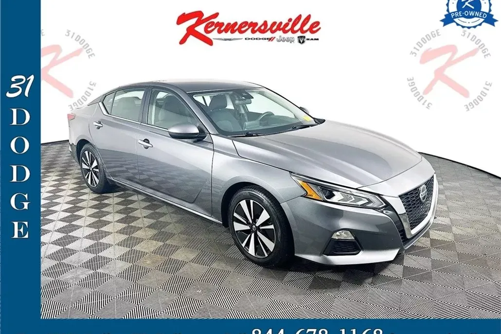 2022 Nissan Altima 2.5 SV photo 1