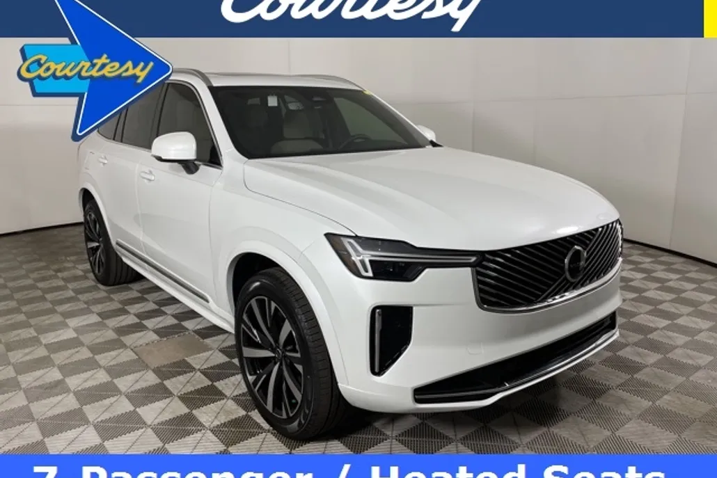 2025 Volvo XC90 T8 Core photo 1