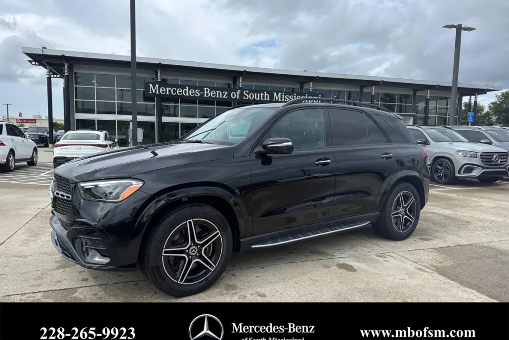 2025 Mercedes Benz GLE 350 4MATIC photo 1