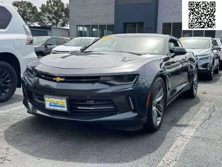 2016 Chevrolet Camaro 1LT photo 1