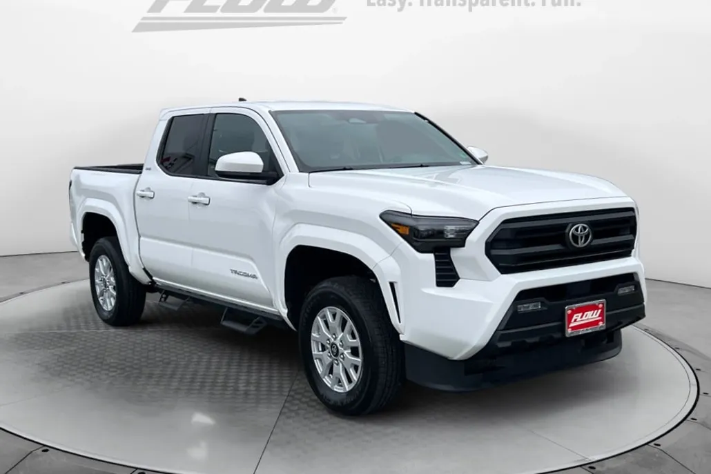 2024 Toyota Tacoma SR5 4x4 photo 1